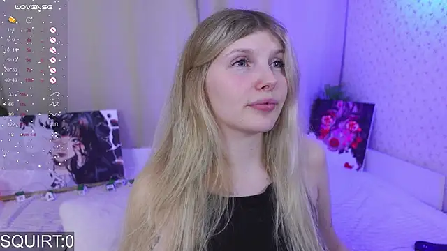 Snapshot of _aleksa_ chatting on 3, 10, 2025 aleksa online show from 3, 10, 2025