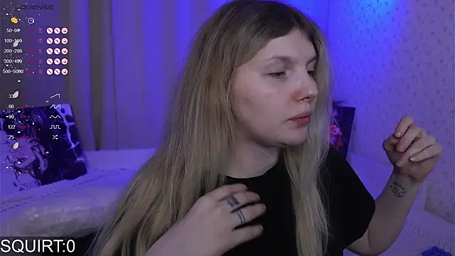 Snapshot of _aleksa_ chatting on 21, 11, 2025 aleksa online show from 21, 11, 2025