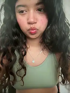 Snapshot of Peach_Girll chatting on 10, 4, 2026 Peach Girll online show from 10, 4, 2026