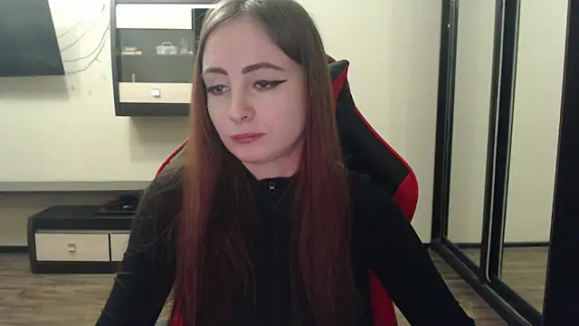 Laralianna online show from 11, 1, 2025