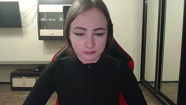 Laralianna online show from 9, 2, 2025