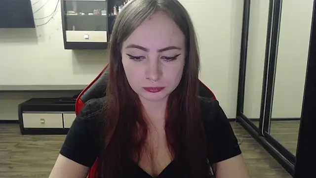 Laralianna online show from 26, 2, 2025