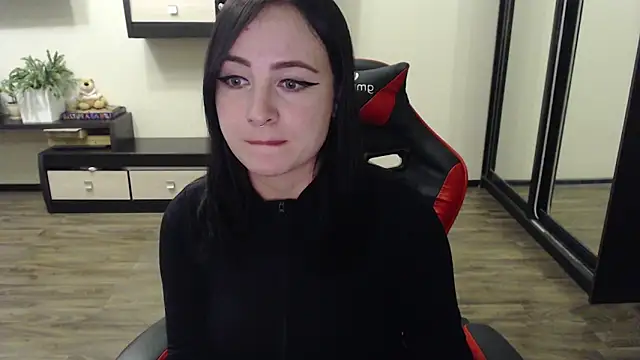 Laralianna online show from 24, 9, 2025