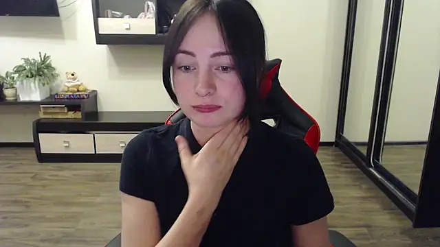 Laralianna online show from 8, 10, 2025