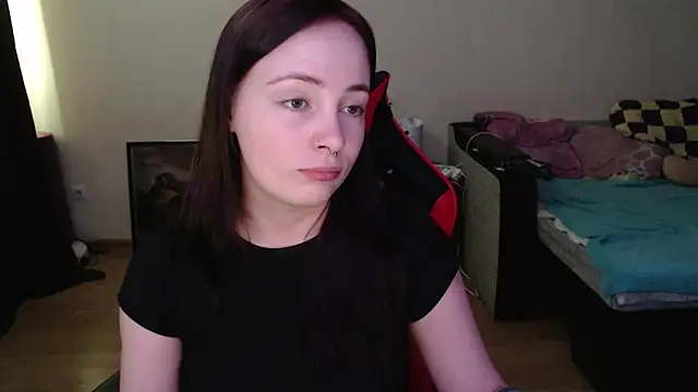 Snapshot of Laralianna chatting on 22, 4, 2026 Laralianna online show from 22, 4, 2026