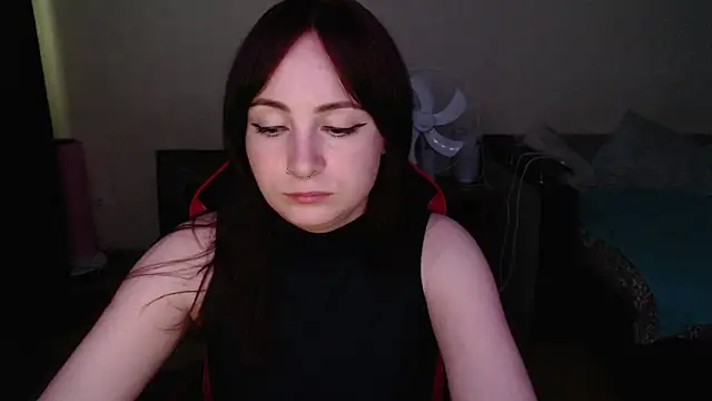 Snapshot of Laralianna chatting on 1, 7, 2026 Laralianna online show from 1, 7, 2026