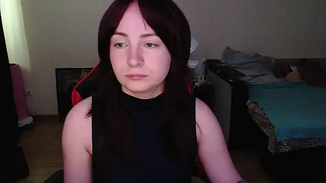 Snapshot of Laralianna chatting on 3, 7, 2026 Laralianna online show from 3, 7, 2026