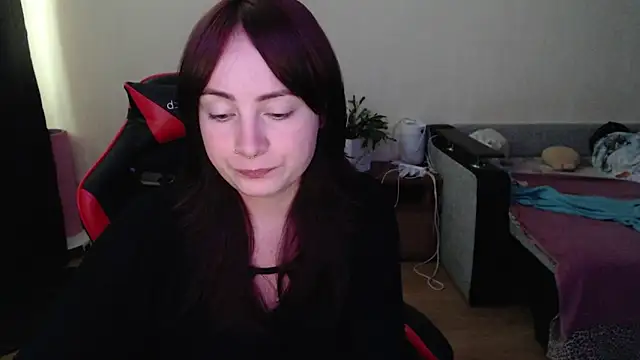 Snapshot of Laralianna chatting on 9, 7, 2026 Laralianna online show from 9, 7, 2026