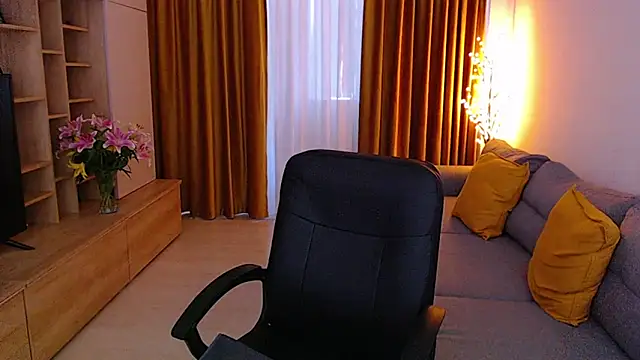  Mia Adams online show from 22, 9, 2025