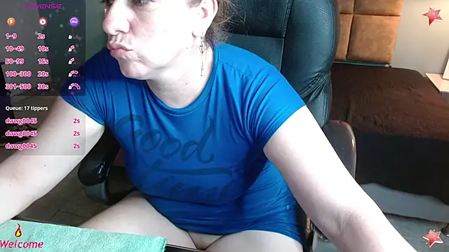 Barbiegomez online show from 11, 3, 2025