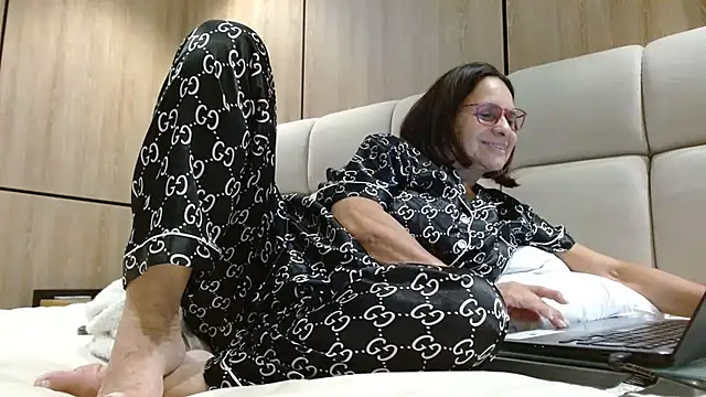 Snapshot of martha_mature chatting on 3, 1, 2025 martha mature online show from 3, 1, 2025