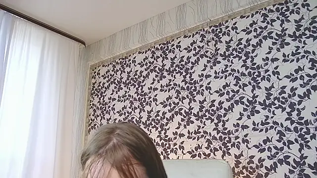 Laurainlove online show from 18, 7, 2026