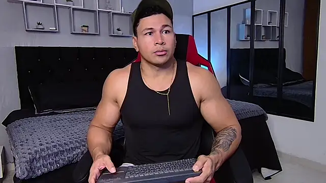 tyler hank01 online show from 19, 9, 2025