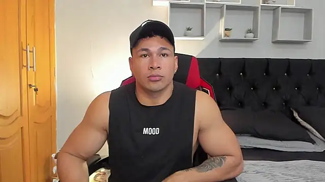 tyler hank01 online show from 10, 4, 2026