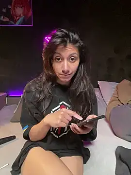 Snapshot of Kiscsillagg chatting on 5, 4, 2026 Kiscsillagg online show from 5, 4, 2026