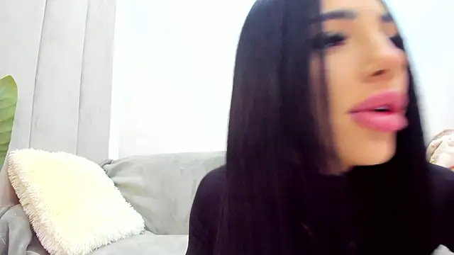 Snapshot of Britney_Charm_ chatting on 21, 2, 2026 Britney Charm online show from 21, 2, 2026