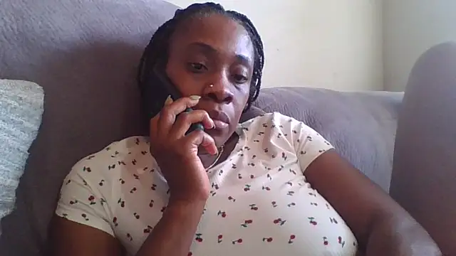 Snapshot of MsJuicy chatting on 12, 11, 2025 MsJuicy online show from 12, 11, 2025