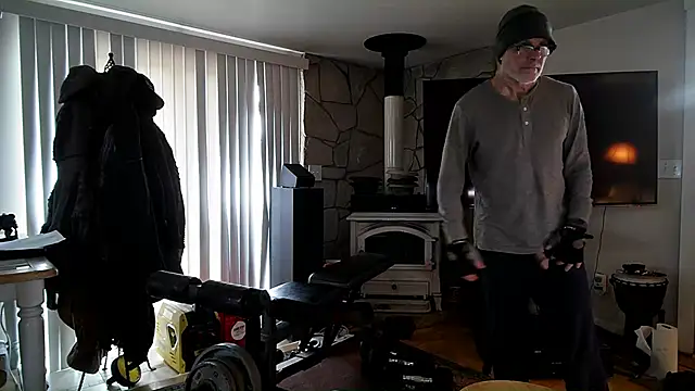 Snapshot of MoonDancer chatting on 7, 2, 2025 MoonDancer online show from 7, 2, 2025