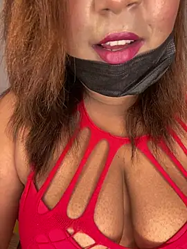Snapshot of _Cute_ariana_ chatting on 23, 4, 2026 Cute ariana online show from 23, 4, 2026