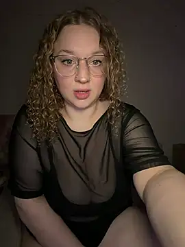 Snapshot of EmmieRae chatting on 17, 3, 2026 EmmieRae online show from 17, 3, 2026