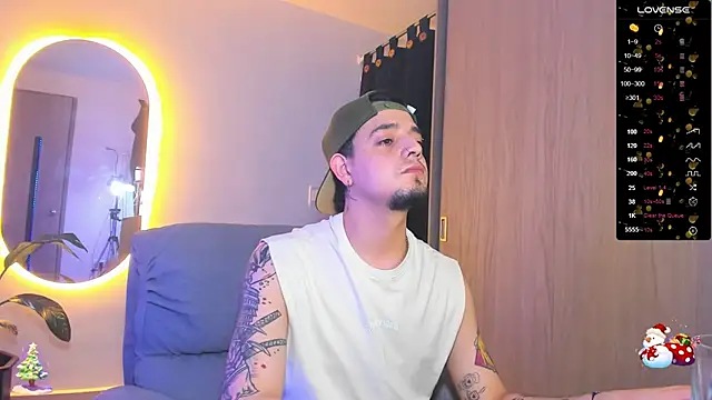 Snapshot of alejandro_calderon1 chatting on 6, 12, 2024 alejandro calderon1 online show from 6, 12, 2024