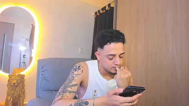 Snapshot of alejandro_calderon1 chatting on 22, 1, 2025 alejandro calderon1 online show from 22, 1, 2025