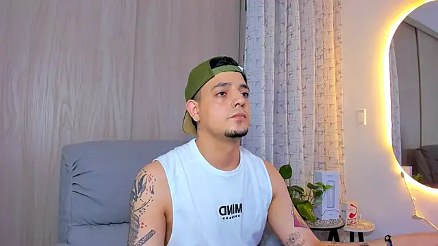 Snapshot of alejandro_calderon1 chatting on 11, 9, 2025 alejandro calderon1 online show from 11, 9, 2025