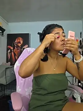 Hannah-grace online show from 5, 11, 2025