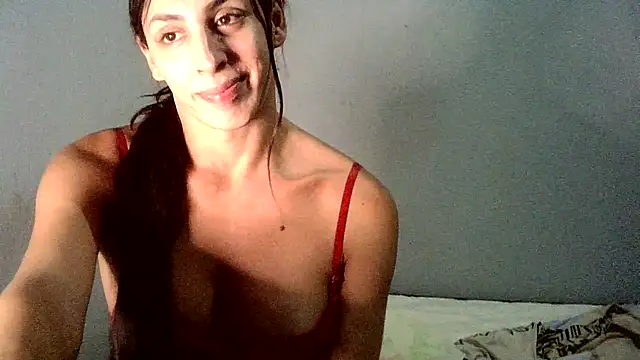 Snapshot of AlexiaDuucan chatting on 13, 11, 2025 AlexiaDuucan online show from 13, 11, 2025