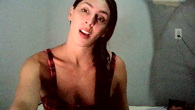 Snapshot of AlexiaDuucan chatting on 14, 11, 2025 AlexiaDuucan online show from 14, 11, 2025