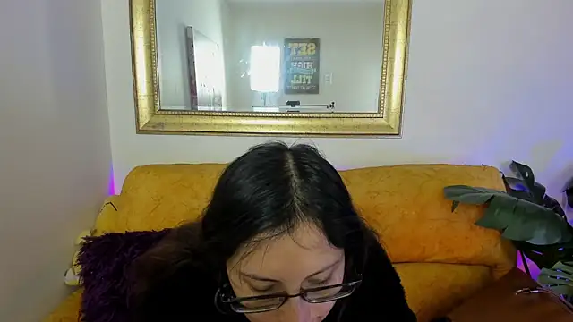 Snapshot of Kyomi_chang chatting on 18, 4, 2026 Kyomi chang online show from 18, 4, 2026