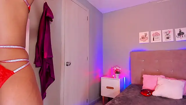 EmilyCoast-1 online show from 31, 1, 2025