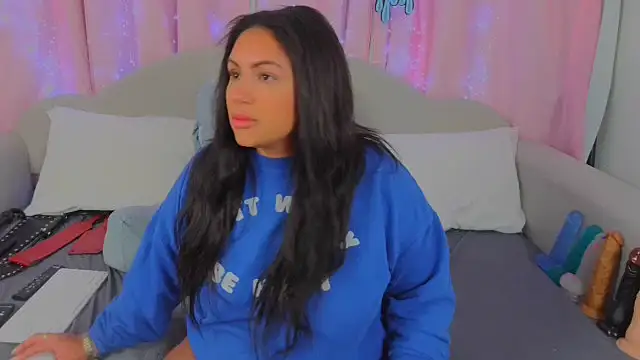 MeghanXO online show from 20, 2, 2025