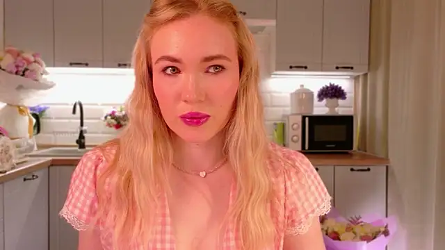 Snapshot of Veronika_Mitchel chatting on 29, 11, 2025 Veronika Mitchel online show from 29, 11, 2025