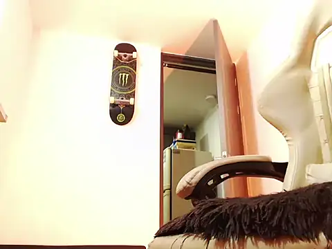 xxxtreme master7 online show from 9, 4, 2026