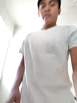 Snapshot of maximuslp chatting on 23, 4, 2026 maximuslp online show from 23, 4, 2026