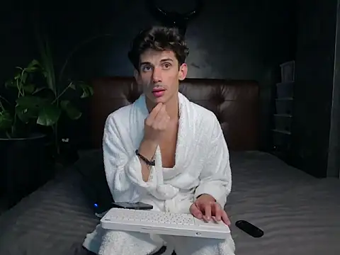 Snapshot of DanielCrush1 chatting on 27, 9, 2025 DanielCrush1 online show from 27, 9, 2025