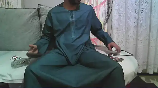 Snapshot of foxsanSs chatting on 5, 1, 2025 foxsanSs online show from 5, 1, 2025