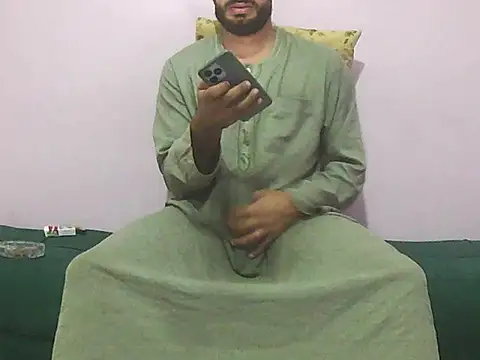 Snapshot of foxsanSs chatting on 5, 11, 2025 foxsanSs online show from 5, 11, 2025