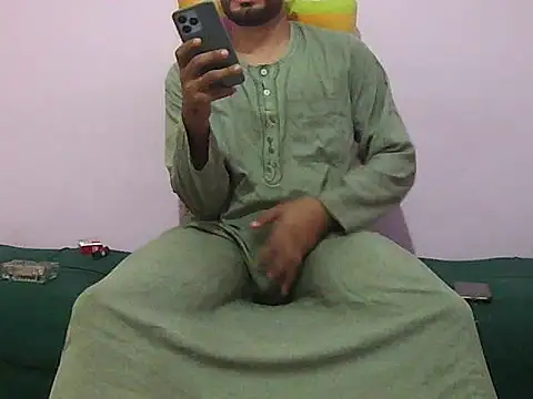 Snapshot of foxsanSs chatting on 8, 11, 2025 foxsanSs online show from 8, 11, 2025