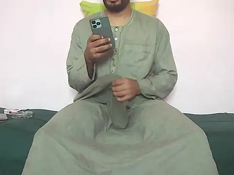 Snapshot of foxsanSs chatting on 11, 11, 2025 foxsanSs online show from 11, 11, 2025