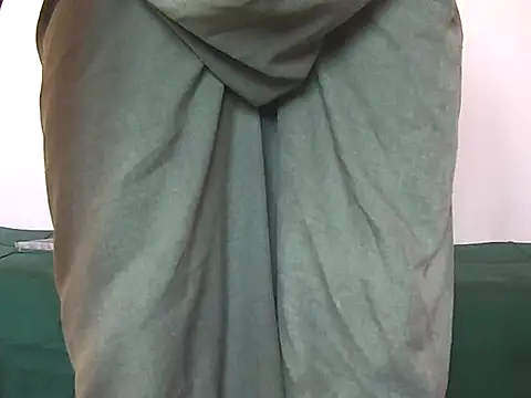 Snapshot of foxsanSs chatting on 20, 12, 2025 foxsanSs online show from 20, 12, 2025