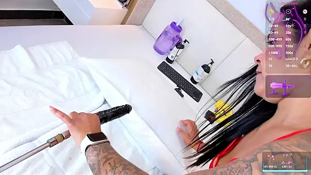 Snapshot of bounce_katty chatting on 8, 4, 2026 bounce katty online show from 8, 4, 2026