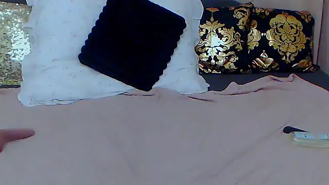 BustyVicky online show from 12, 12, 2024