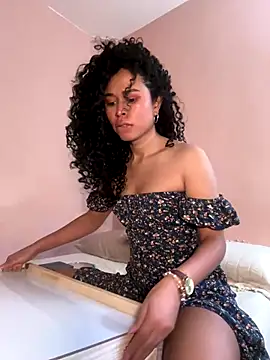 GabriSaenz online show from 3, 12, 2024