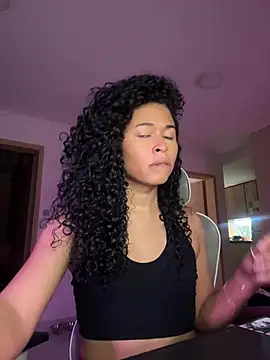 GabriSaenz online show from 31, 1, 2025