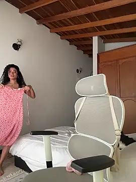 Snapshot of GabriSaenz chatting on 3, 4, 2026 GabriSaenz online show from 3, 4, 2026