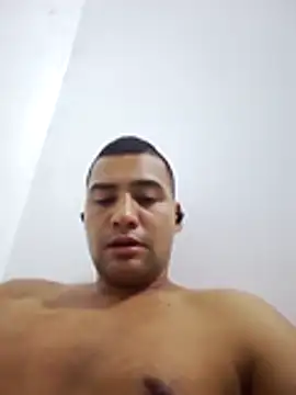 Snapshot of EISONREINA11 chatting on 12, 1, 2026 EISONREINA11 online show from 12, 1, 2026