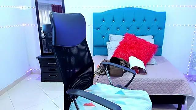 Snapshot of vaalery_sweet chatting on 4, 2, 2025 vaalery sweet online show from 4, 2, 2025