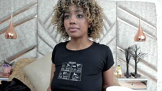 AgataRinaldi online show from 23, 10, 2025